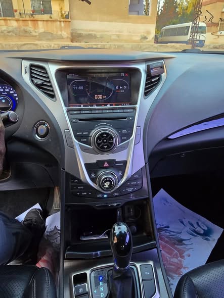 هيونداي آزيرا 2014 - صورة 1