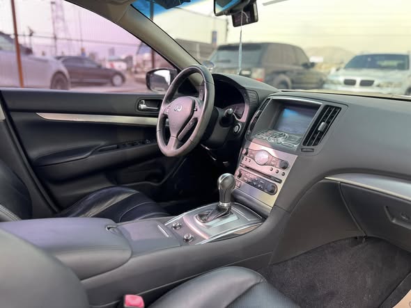 انفنتي G25 2012 - صورة 2