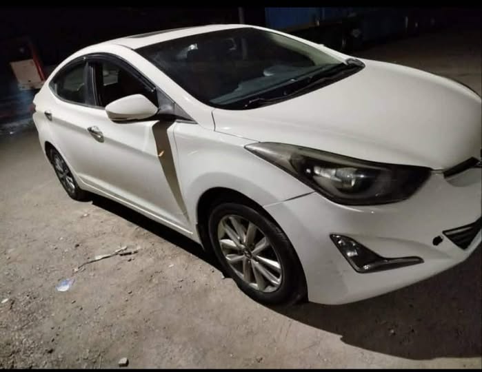 هيونداي إلنترا 2016