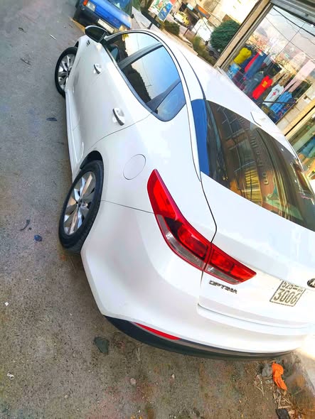 كيا أوبتيما 2016 - صورة 4