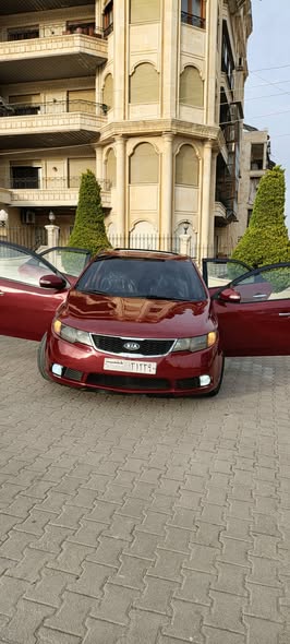 كيا سيراتو 2010 - صورة 3