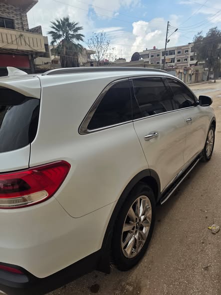 كيا سرنتو 2016 - صورة 1