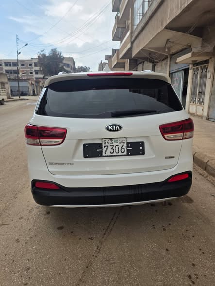 كيا سرنتو 2016 - صورة 5