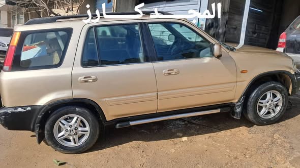 هوندا سي آر-في 1999 - صورة 4