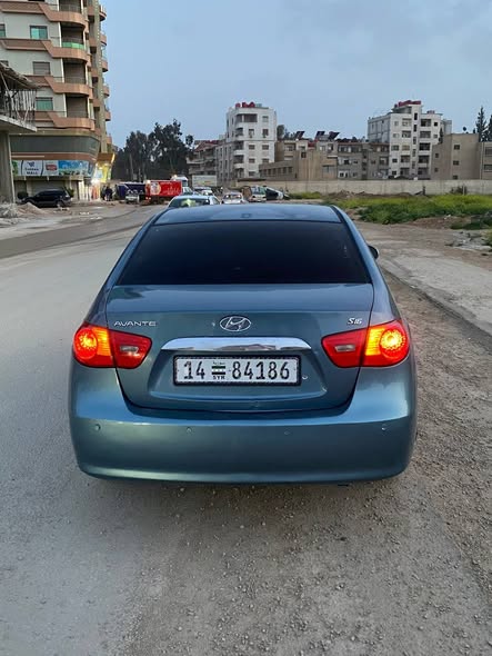 هيونداي أفانتي 2008 - صورة 2