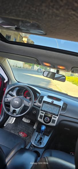 كيا فورتي 2010 - صورة 5