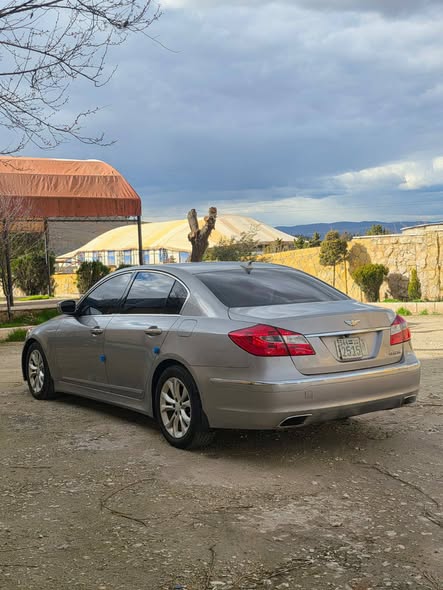 هيونداي جنسيس 2013 - صورة 1