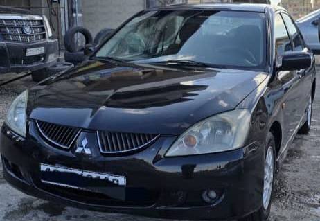 ميتسوبيشي لانسر 2004 - صورة 3