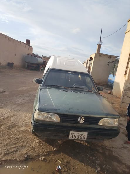 فولكس فاجن سافيرو 1994 - صورة 1