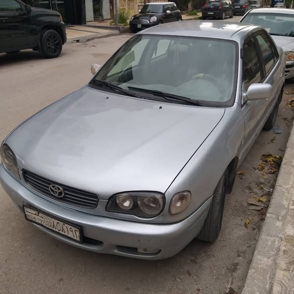 تويوتا كورولا 2003 - صورة 4