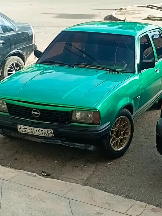 أوبل سكونا 1976