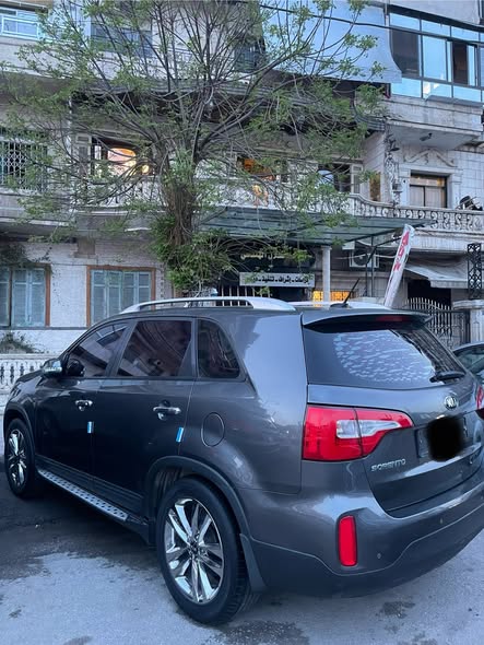 كيا سورنتو 2014 - صورة 2