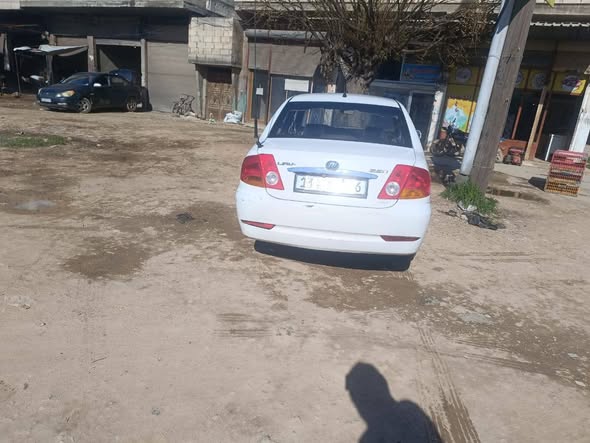 ليفان 520 2007 - صورة 3