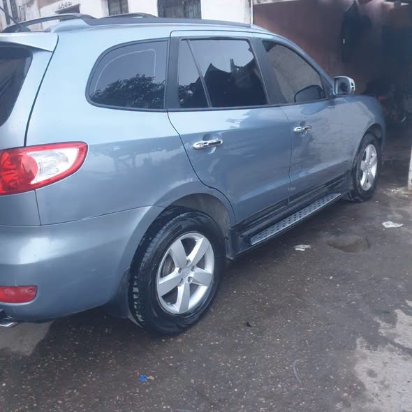 هيونداي سانتفيه 2007 - صورة 3