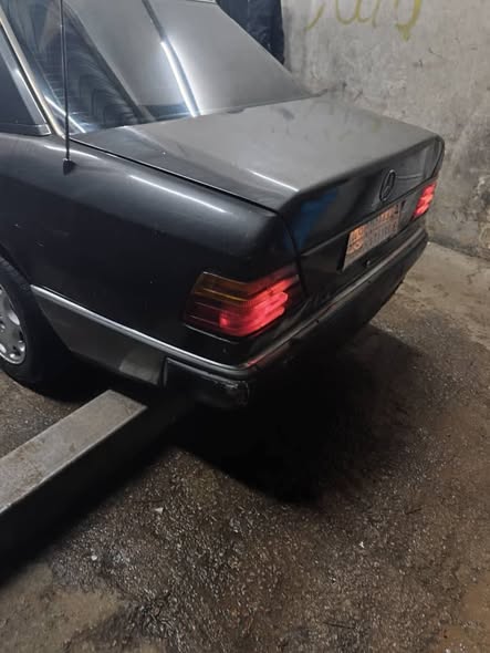 مرسيدس 300 1991 - صورة 4
