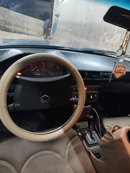 مرسيدس 300 1991 - صورة 5