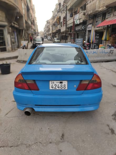 متسوبيشي لانسر 1998 - صورة 4