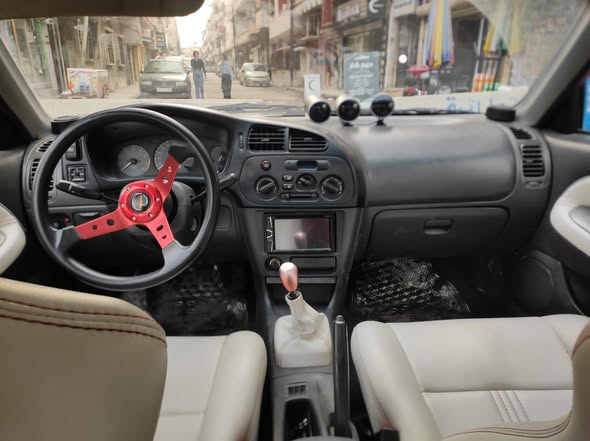 متسوبيشي لانسر 1998 - صورة 5