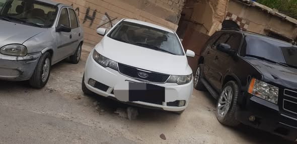 كيا فورتي 2009 - صورة 1