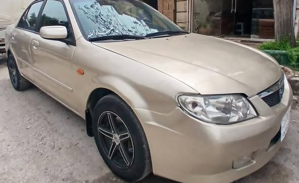 مازدا 323 2002 - صورة 3