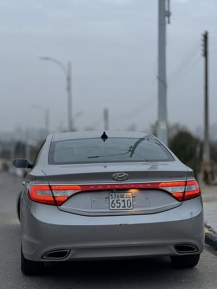 هونداي أزيرا 2012 - صورة 2