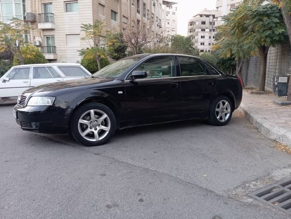 اودي A4 2005 - صورة 4