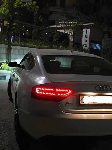 اودي A5 2011 - صورة 3