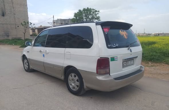 كيا كرنفال 2003 - صورة 3