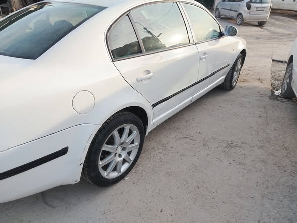 سكودا سوبيرب 2008 - صورة 3