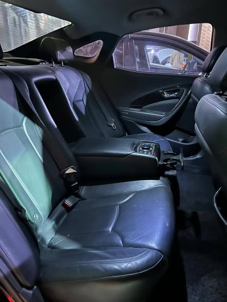 هيونداي أزيرا 2011 - صورة 5