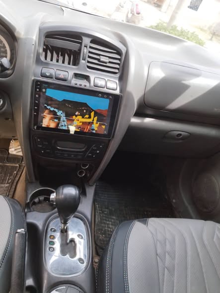 هيونداي سنتافي 2005 - صورة 4