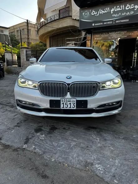 بي إم دبليو 750Li 2018 - صورة 3