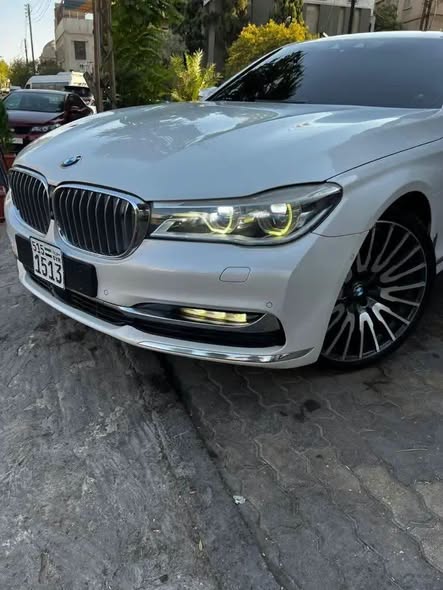 بي إم دبليو 750Li 2018 - صورة 4