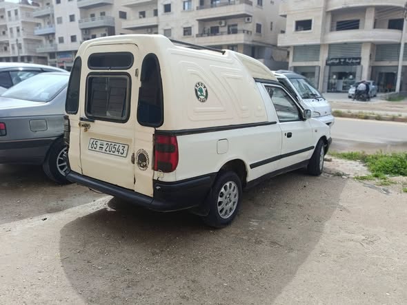 سكودا بيك أب 2000 - صورة 3