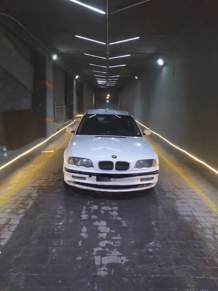 بي إم دبليو 3 Series 2001 - صورة 2