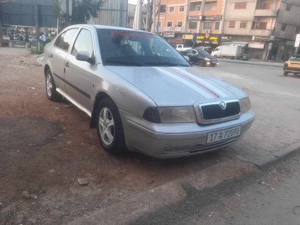سكودا اوكتافيا 2000 - صورة 1
