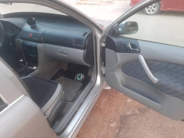 سكودا اوكتافيا 2000 - صورة 5