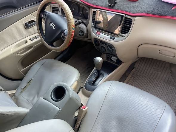 كيا ريو 2009 - صورة 4