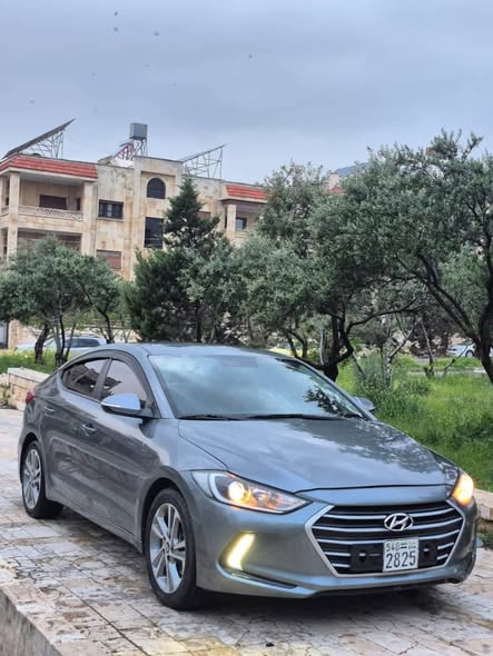 هيونداي افانتي 2017 - صورة 1