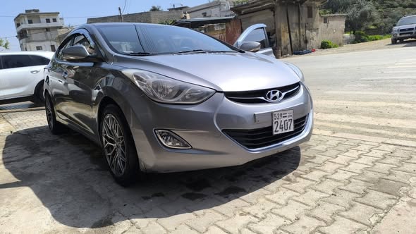 هيونداي افانتي 2011 - صورة 2