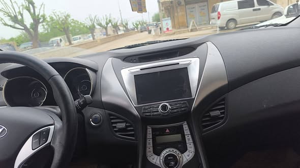 هيونداي افانتي 2011 - صورة 3