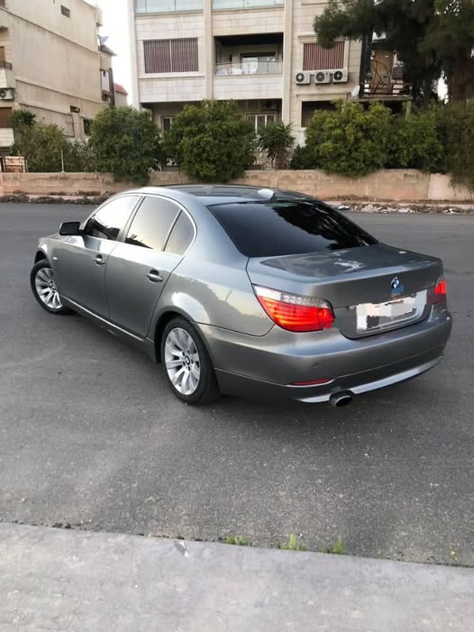 بي إم دبليو 520I 2009