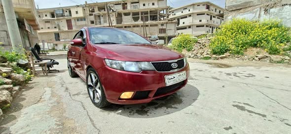 كيا سيراتو 2010 - صورة 1