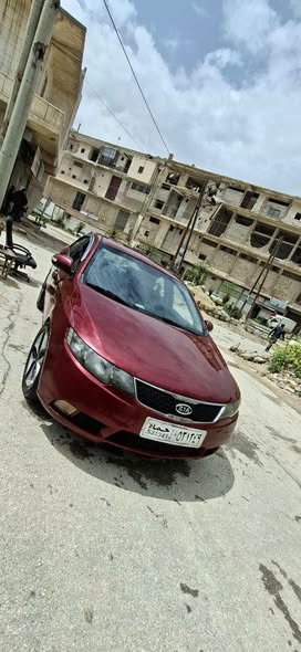 كيا سيراتو 2010 - صورة 3