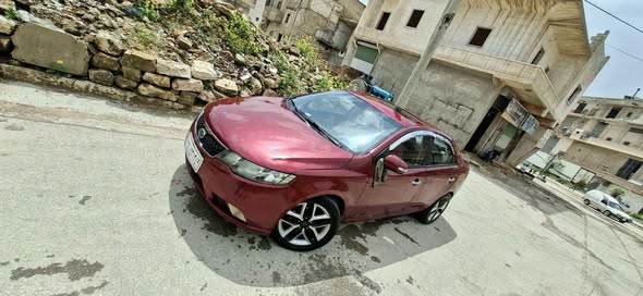 كيا سيراتو 2010 - صورة 4