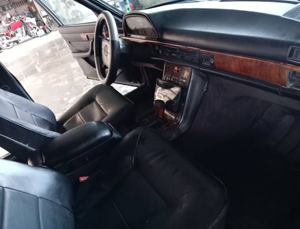 مرسيدس 300 sel 1980 - صورة 3