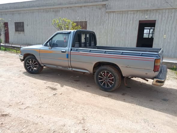 تويوتا بيك أب 1997 - صورة 3