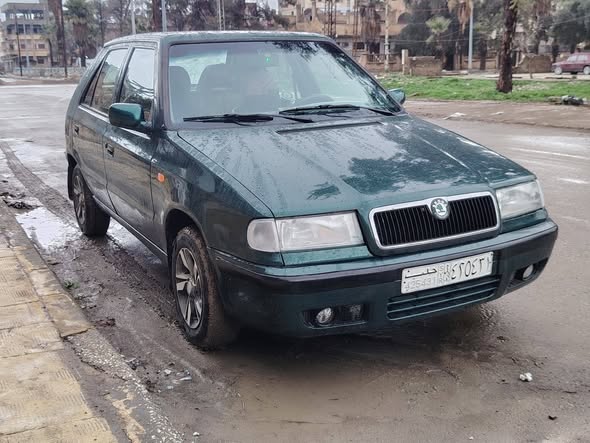 سكودا فيليسيا 2001 - صورة 1