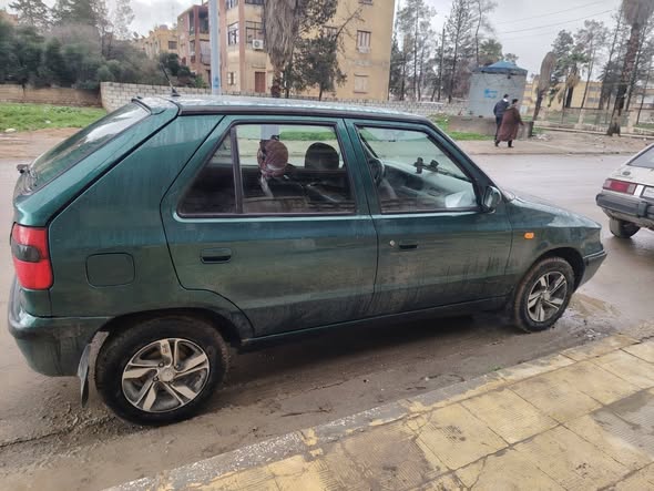 سكودا فيليسيا 2001 - صورة 5