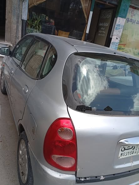 دايهاتسو سيريون 2004 - صورة 4